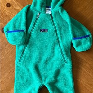 Patagonia infant Synchilla fleece hooded bunting -3M